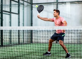 El pádel ¿Es un deporte saludable? ¿Cuántas calorías quemas en un partido?