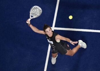 la bandeja en el padel